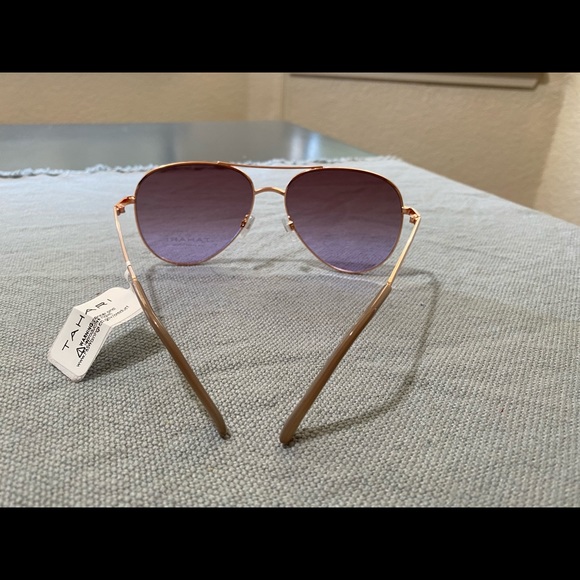 Tahari sunglasses new - Picture 4 of 16